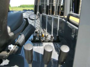 Loadmac 855 lever control banks.